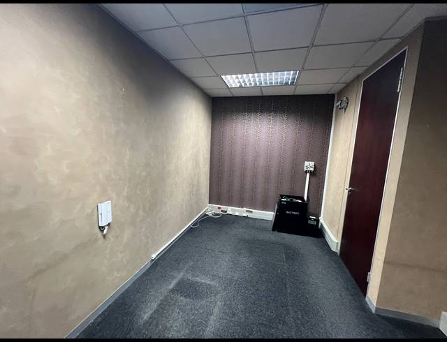 120M² OFFICE FOR SALE IN UMHLANGA RIDGE
